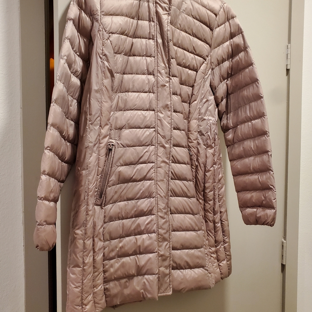 Womens puffer down jacket